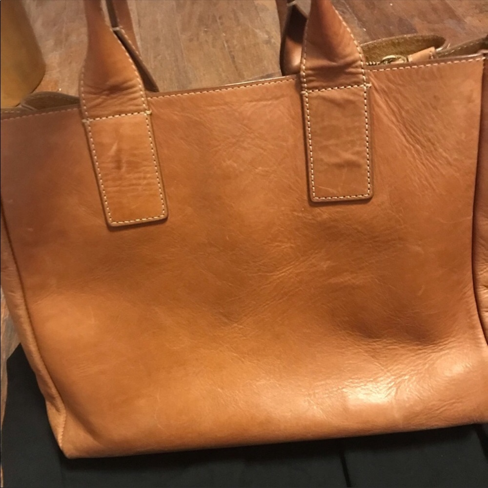 EUC FRYE TOTE!!! $120